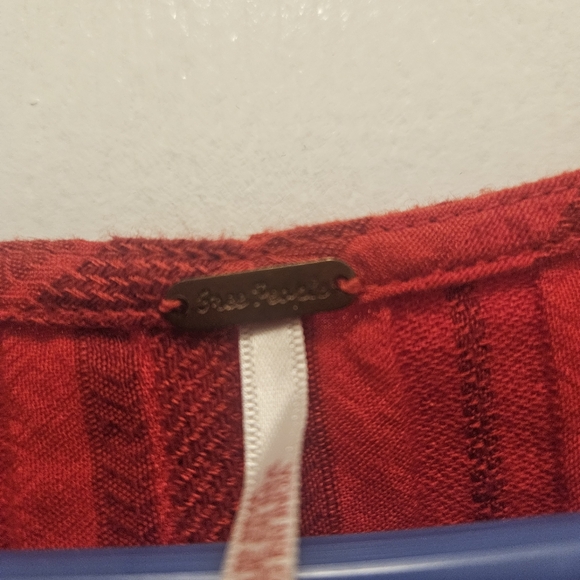 FREE PEOPLE FP women's red striped tie front tank top shirt 10% Linen M Medium - Picture 4 of 10